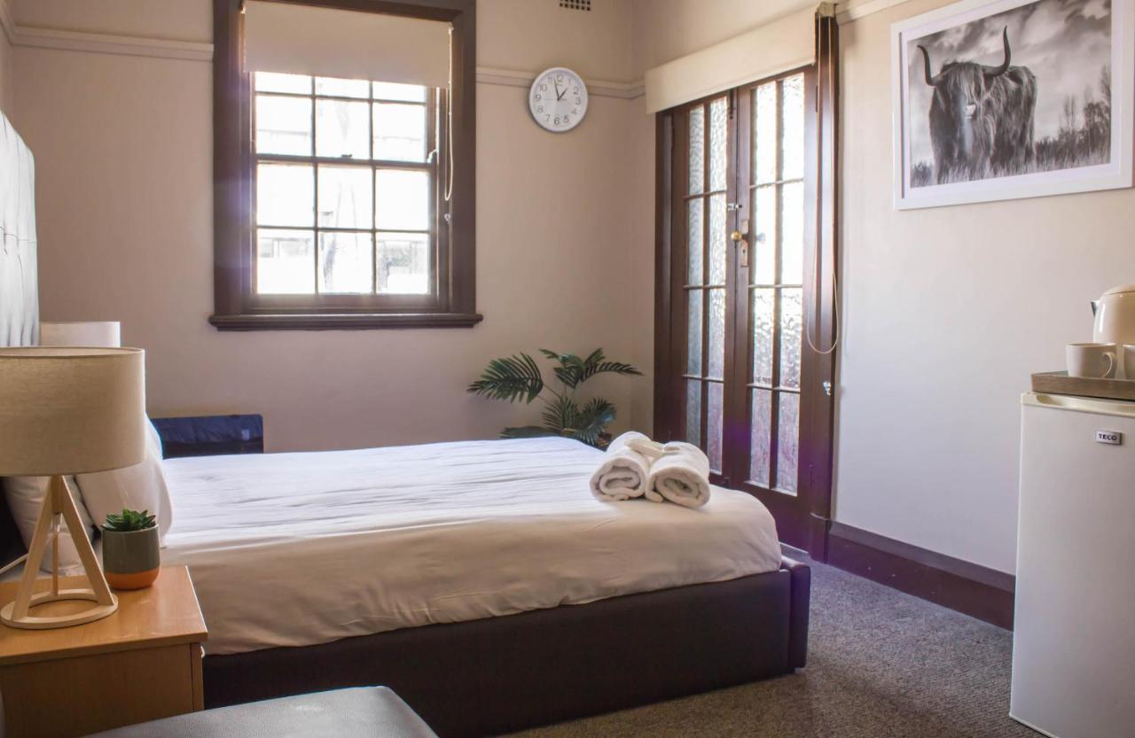 Campsie Hotel Сидни Екстериор снимка