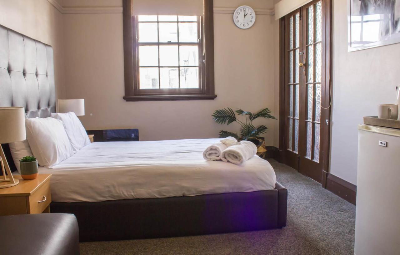 Campsie Hotel Сидни Екстериор снимка